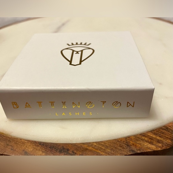 Battington Beauty | 3D Monroe Silk Lashes w/ Glue | Multi-use | NIB - Picture 6 of 10